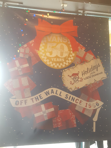 Outlet Store «Vans», reviews and photos, 4015 S Interstate Hwy 35, San Marcos, TX 78666, USA