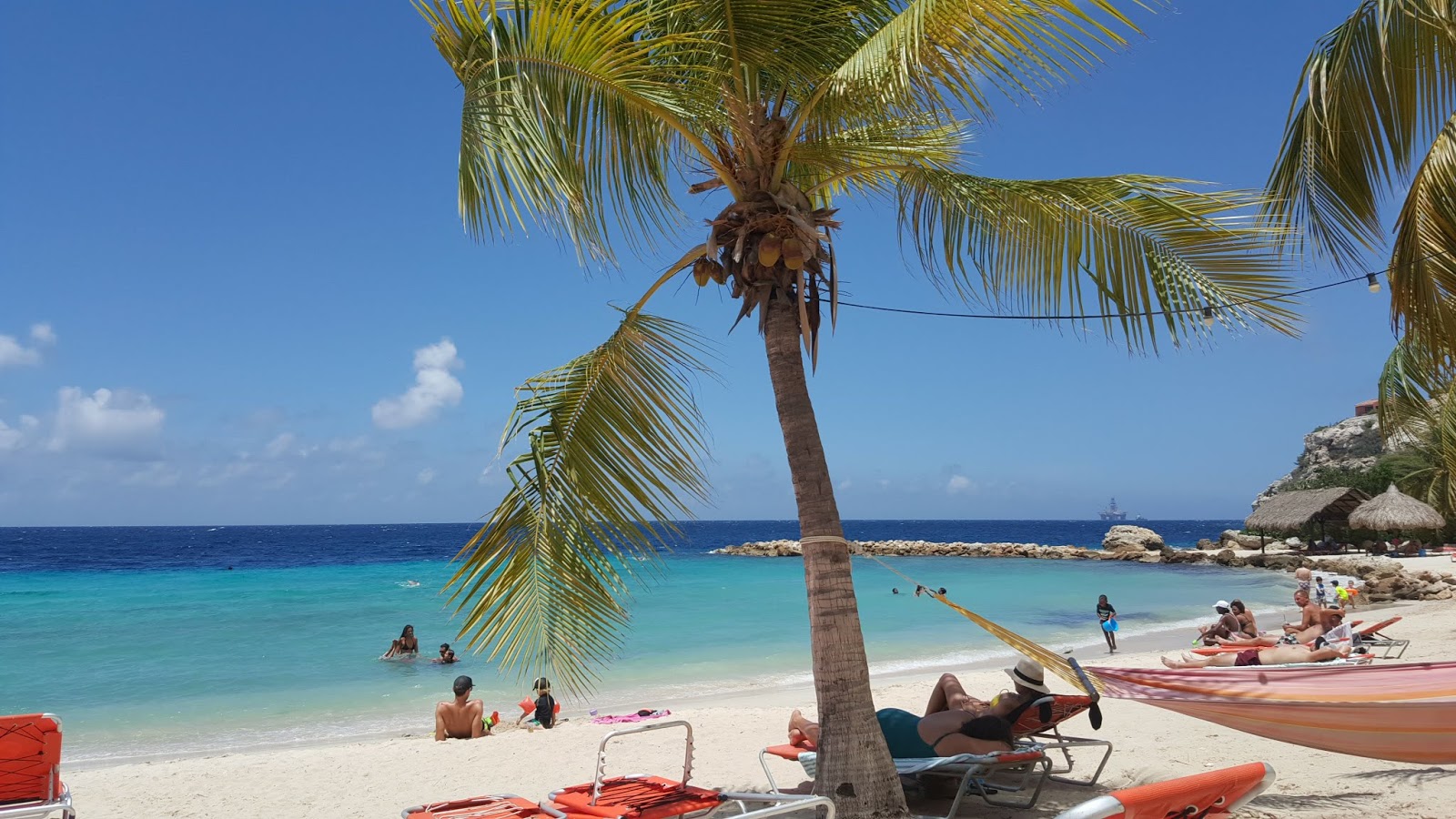Photo de Plage de Blue Bay à Curaçao zone de station balnéaire