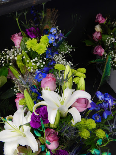 Florist «Anthony Market Flowers», reviews and photos, 402 W Court St, Flint, MI 48503, USA