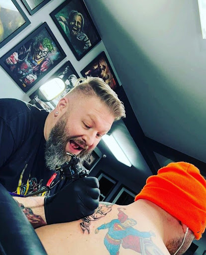 Explore weightlifting tattoos ideas, creative tattoo ideas in Oxford, available at American Pride Tattoos Oxford