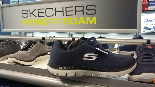 Stores to buy skechers sneakers Oporto