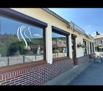 Photos du propriétaire du Restaurant Auberge Du Cheval Blanc à Hondouville - n°15