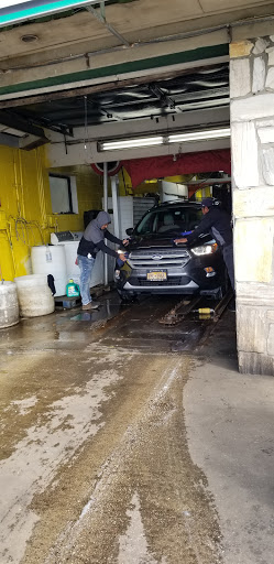 Car Wash «109 Car Wash & Detail Center», reviews and photos, 1007 Fulton St, Farmingdale, NY 11735, USA