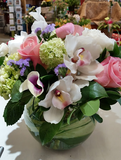 Florist «The Crimson Petal Inc.», reviews and photos, 160 Needham St, Newton, MA 02464, USA