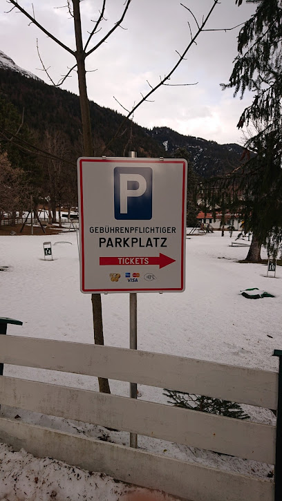 Öffentlicher Parkplatz Speckbacher Hof
