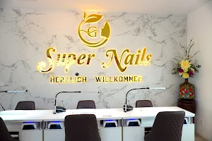 Super Nails image