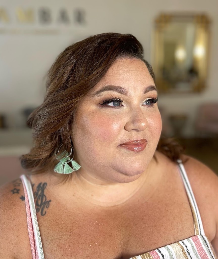 Mya Cypress Makeup 33071