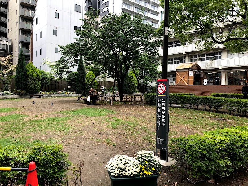 練成公園 東京都千代田区外神田 公園 公園 グルコミ