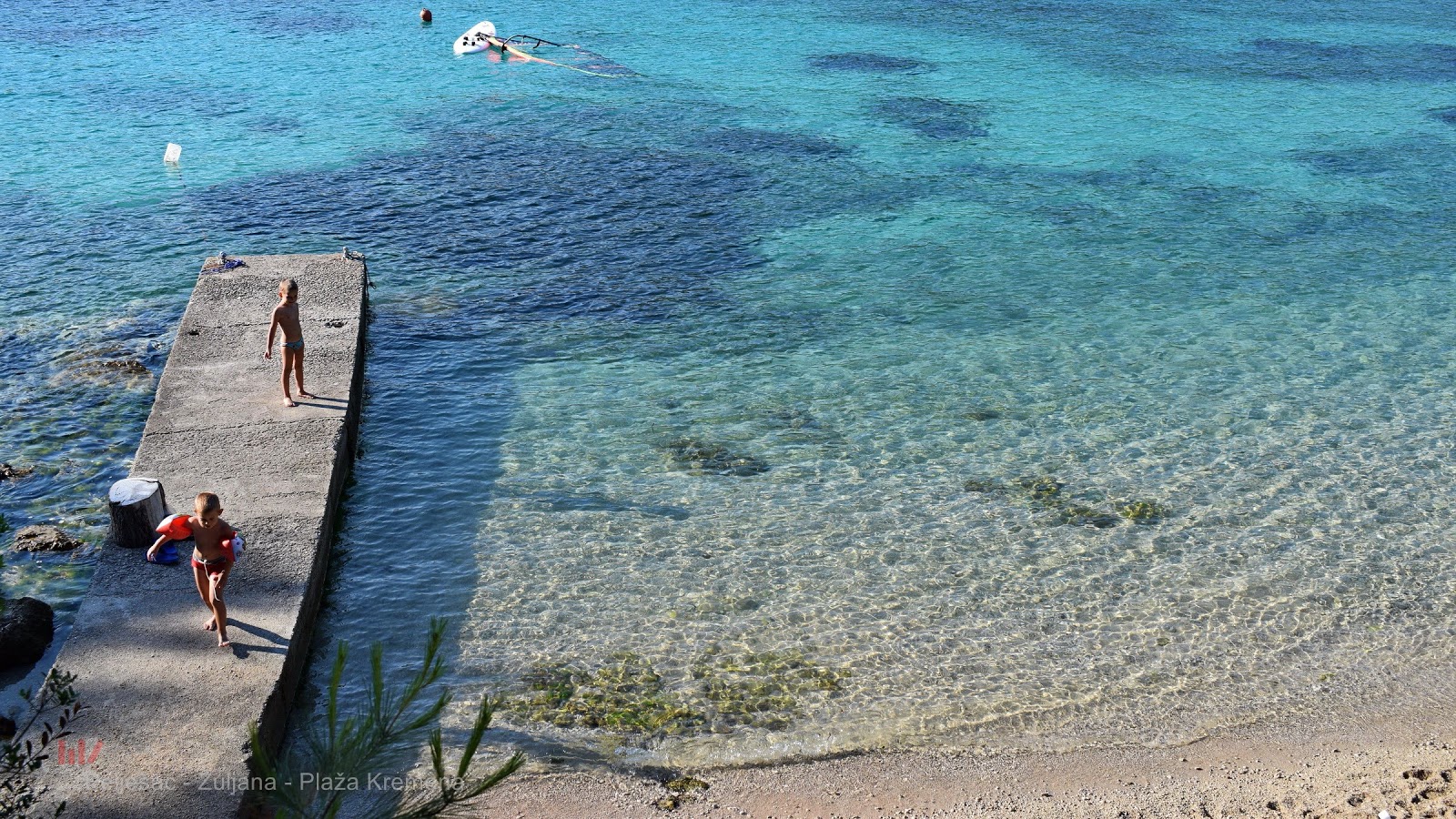 Φωτογραφία του Kremena beach ubicado en área natural