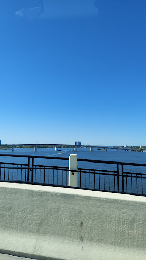 American Restaurant «Cracker Barrel Old Country Store», reviews and photos, 80 Alamo Dr, London, KY 40741, USA