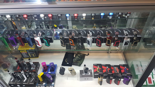 Tobacco Shop «Montreal VapeNSmoke Shop», reviews and photos, 706 NJ-18, East Brunswick, NJ 08816, USA