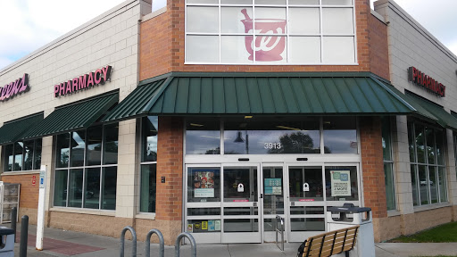 Walgreens, 3913 W Old Shakopee Rd, Bloomington, MN 55437, USA, 