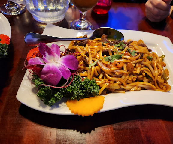 N THAI PALACE (HALAL) by null