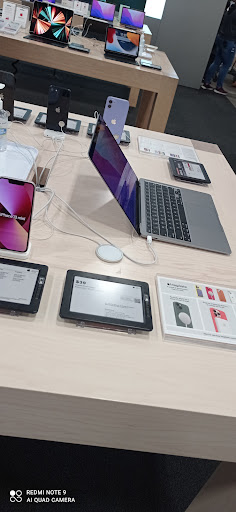 Electronics Store «Best Buy», reviews and photos, 5085 Shelbyville Rd, Louisville, KY 40207, USA