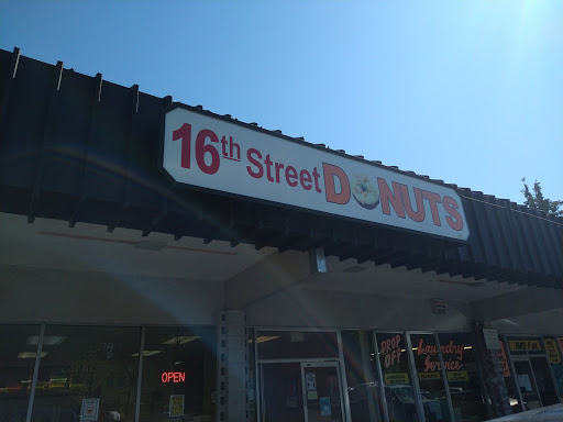Donut Shop «16th Street Donut Shop», reviews and photos, 1601 F St, Sacramento, CA 95814, USA