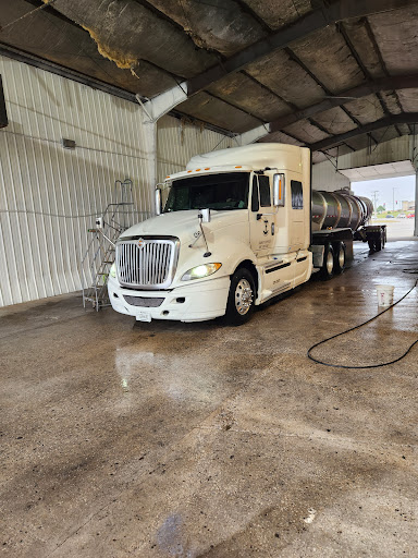 Triple H Family Truck Wash en Cameron