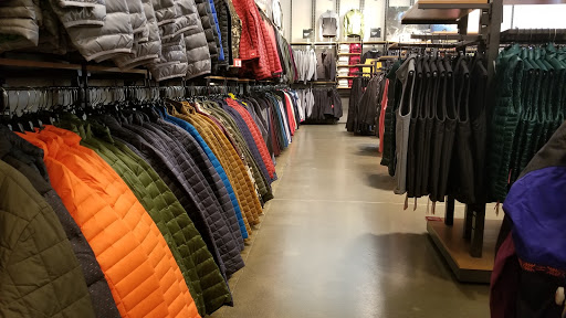 Clothing Store «The North Face Outlet», reviews and photos, 127 Premium Outlets Dr #633, Monroe, OH 45050, USA