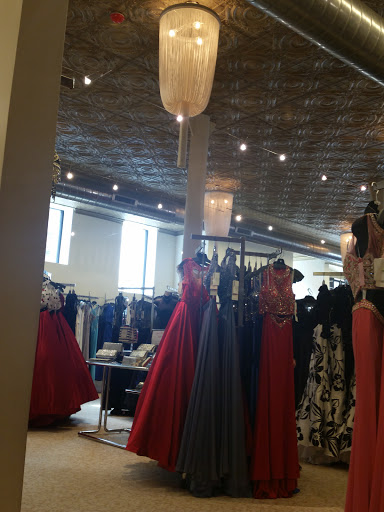 Bridal Shop «BestBridalPrices.com», reviews and photos, 305 Piasa St, Alton, IL 62002, USA