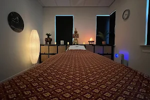 Sarong Thai Massage (BESLIST GÉÉN EROTIEK!) image