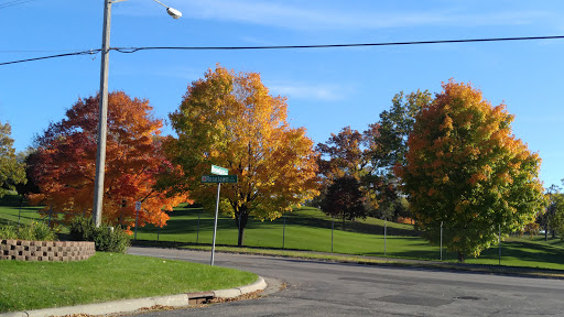 Golf Course «Les Bolstad Golf Course Main Office», reviews and photos, 2275 Larpenteur Ave W, St Paul, MN 55113, USA