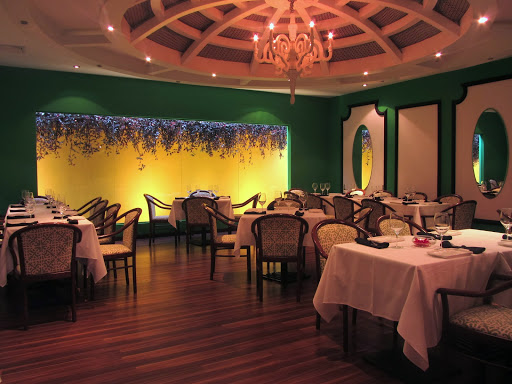 Restaurants to dine out with friends in Santo Domingo