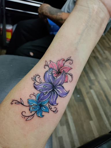 Explore anklet tattoo ideas, creative tattoo ideas in Pocatello, available at Mad Ink Studio