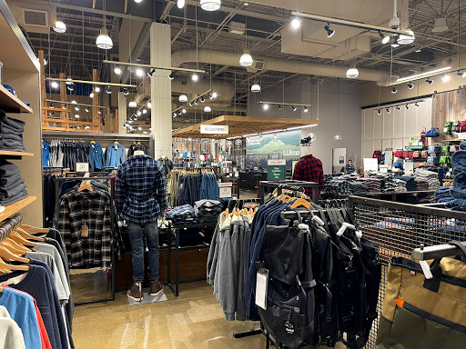 Clothing Store «L.L. Bean», reviews and photos, 75 Evergreen Way, South Windsor, CT 06074, USA