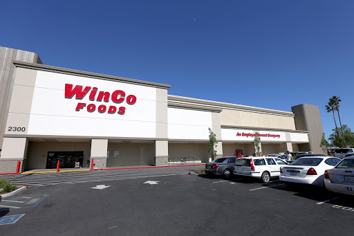 WinCo Foods, 2300 Watt Ave, Sacramento, CA 95825, USA, 