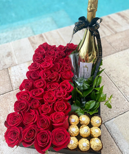 Florist «Lake Eola Florist», reviews and photos, 116 E Central Blvd, Orlando, FL 32801, USA