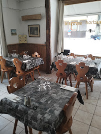 Atmosphère du Le Bouchon Savoyard Restaurant à Beaufort - n°6