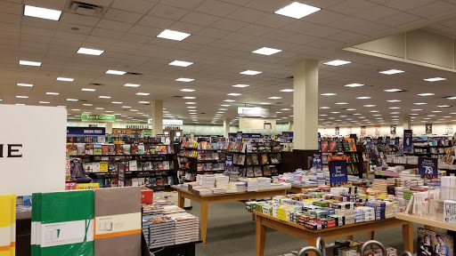 Book Store «Barnes & Noble», reviews and photos, 861 N E Mall Blvd, Hurst, TX 76053, USA