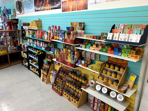 Tobacco Shop «Herb-N-Legend Smoke Shop», reviews and photos, 511 Pacific Ave, Long Beach, WA 98631, USA