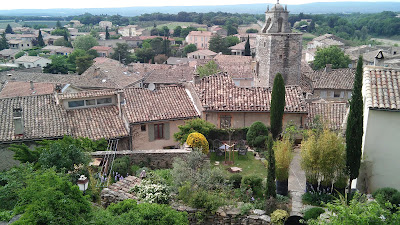 location saisonnière-gîte à Roche-Saint-Secret-Béconne