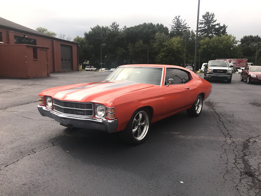 Car Dealer «Auto Villa», reviews and photos, 302 S Lake St, Grayslake, IL 60030, USA