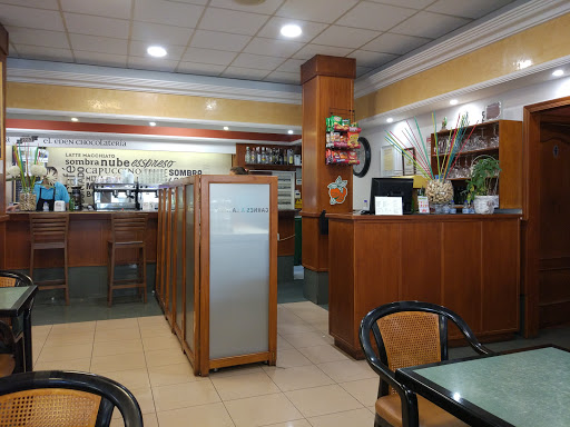 Cafetería el Edén - C. Infantes, 18, 29740 Torre del Mar, Málaga