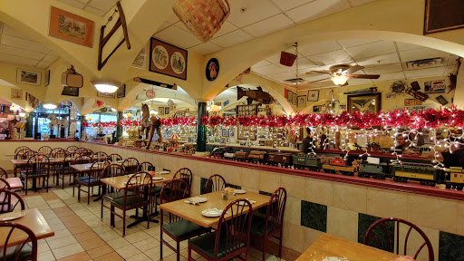 Shopping Mall «Beards Hill Plaza Shopping Center», reviews and photos, 949 Beards Hill Rd, Aberdeen, MD 21001, USA