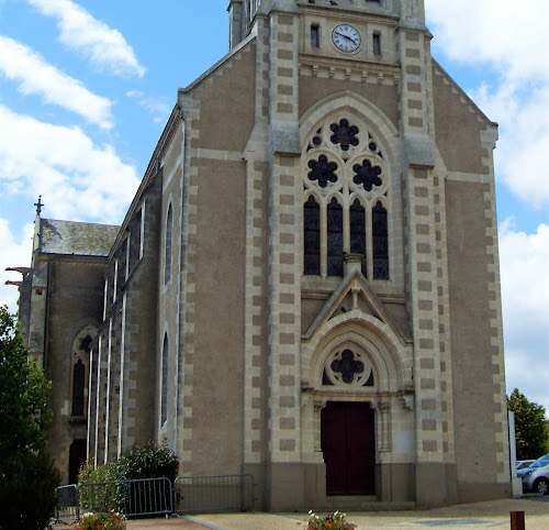 Église Saint Donatien Saint Rogatien 44290 Conquereuil