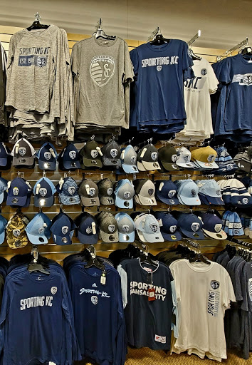 Sportswear Store «Rally House Boardwalk», reviews and photos, 8650 N Boardwalk Ave, Kansas City, MO 64154, USA