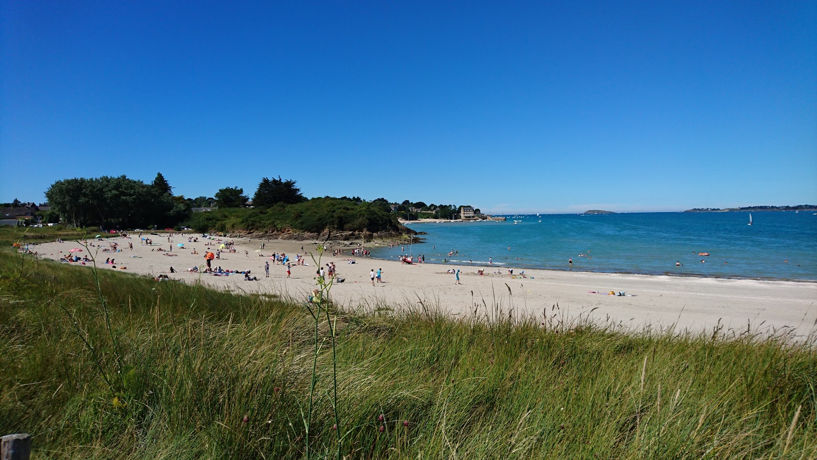 Foto von Plage de la Manchette mit beiger sand Oberfläche