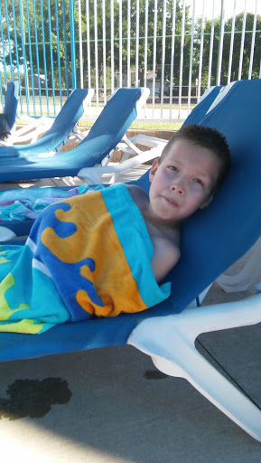 Park «Gouin Pool & Water Slides», reviews and photos, 2400 Scott St, Franklin Park, IL 60131, USA