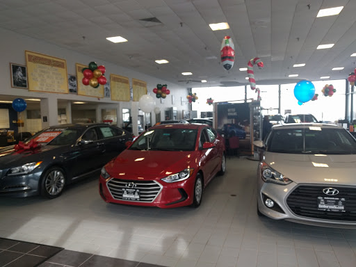 Hyundai Dealer «Danbury Hyundai», reviews and photos, 102 Federal Rd, Danbury, CT 06810, USA