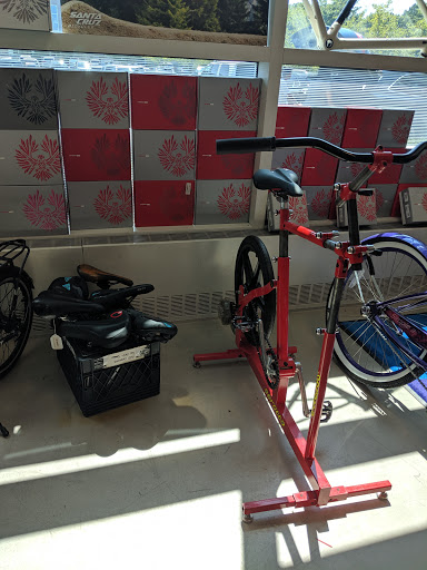Bicycle Store «The Bicycle Planet», reviews and photos, 340 Robbins Ln, Syosset, NY 11791, USA