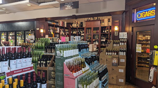Liquor Store «Wine Palace», reviews and photos, 13971 Middlebelt Rd, Livonia, MI 48154, USA