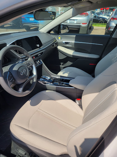 Hyundai Dealer «Frank Hyundai», reviews and photos