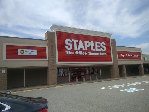 Office Supply Store «Staples», reviews and photos, 599 Belmont St, Brockton, MA 02301, USA