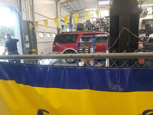 Tire Shop «Walmart Tires & Auto Parts», reviews and photos, 4444 W Vine St, Kissimmee, FL 34746, USA