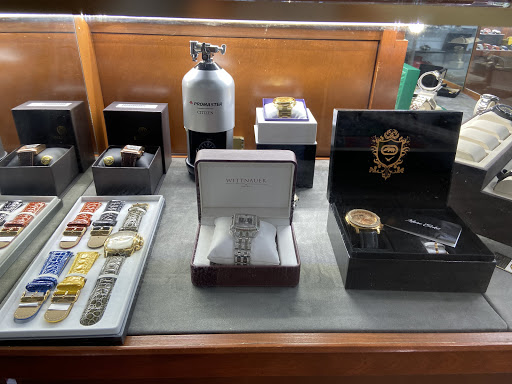 Pawn Shop «Gold & Pawn», reviews and photos, 2291 S Cleveland Ave, Fort Myers, FL 33901, USA