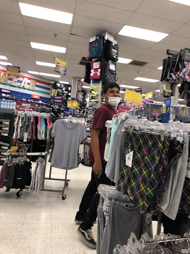 Sporting Goods Store «Big 5 Sporting Goods», reviews and photos, 96 E Orangethorpe Ave, Anaheim, CA 92801, USA