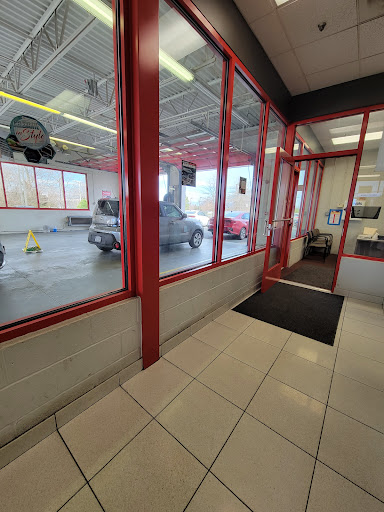 Kia Dealer «Ourisman Kia», reviews and photos, 4105 Auto Park Cir, Chantilly, VA 20151, USA