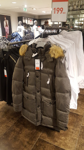 Stores to buy women's parka Oslo